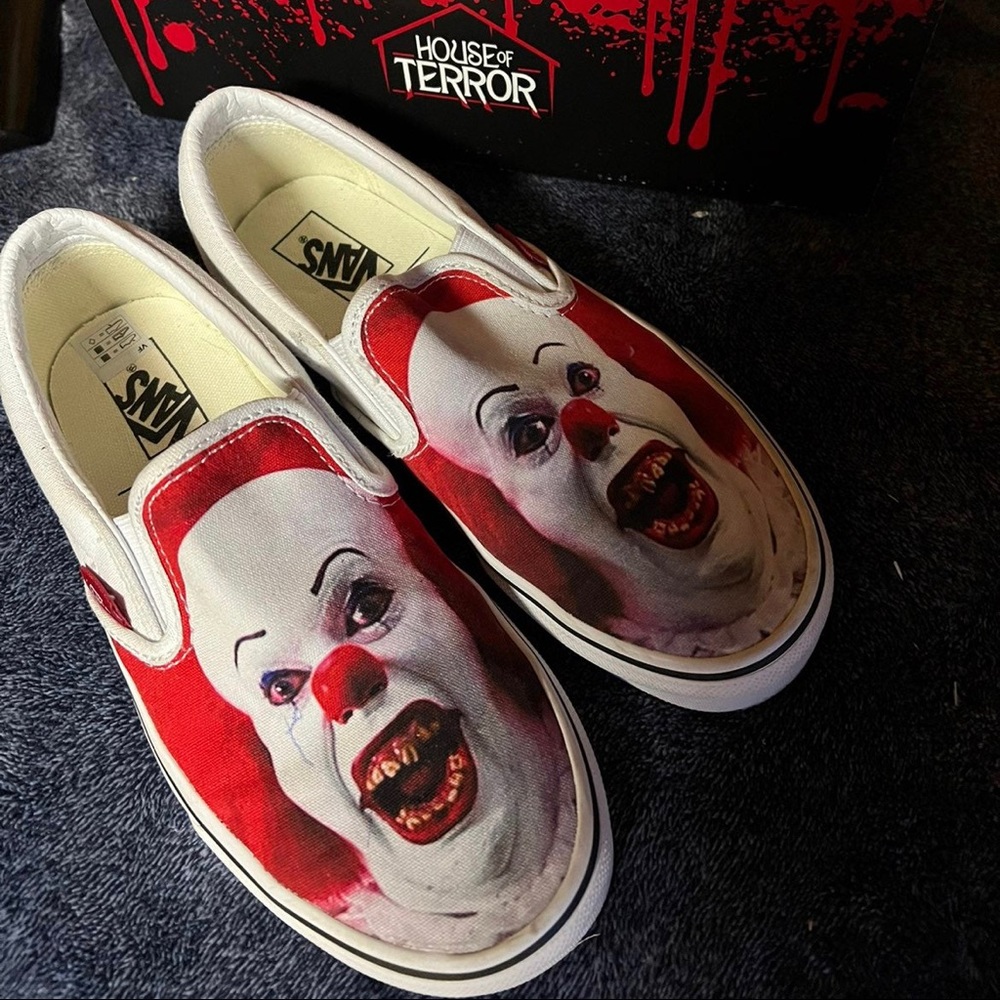It clown special edition vans 3.5